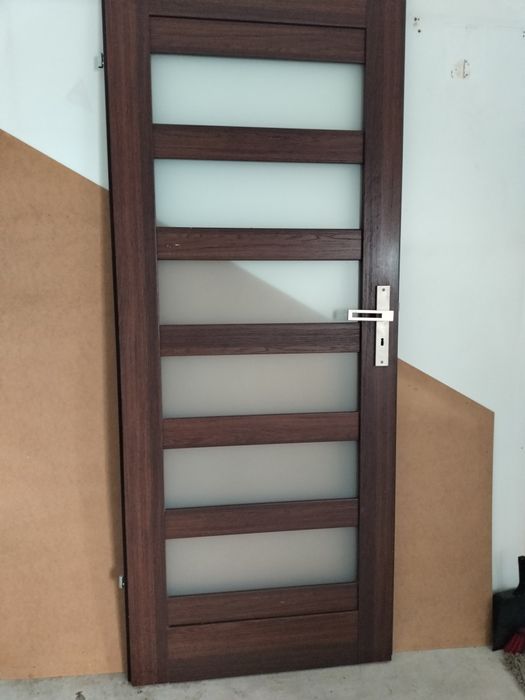 Drzwi machoń prawe 80 cm z ościeżnicą