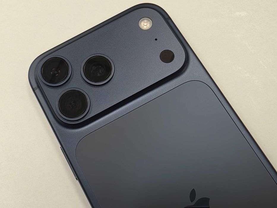 iPhone 17 PRO MAX 256GB Dual SIM (SIM + eSIM)/ Deep Blue/ A3526/ BAT 95%/ Grade A do A-/ + ładowarka/ 8.10.25 z Media Expert