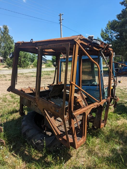 Кабіна МТЗ крила Кронштейни крил мтз 892 МТЗ 82 велика кабіна УК капот