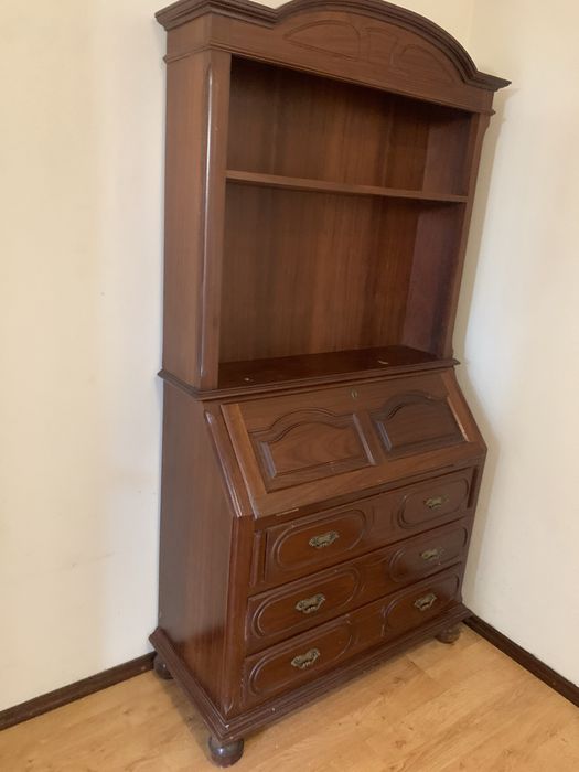 Mobiliário diverso em madeira desde 20€