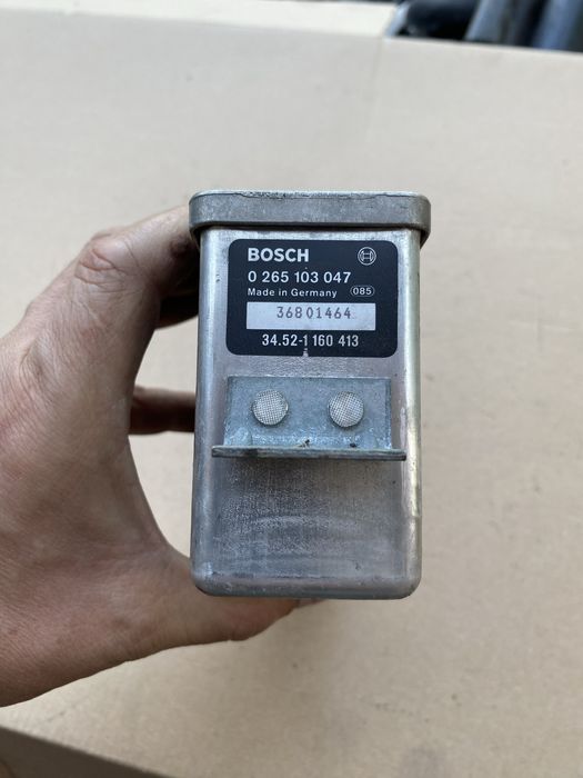 BMW E34 modul sterownik ABS  0.265.103.047