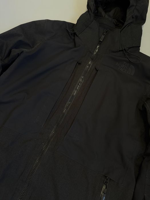 Куртка The North Face  Chakal Insulated JacketHyvent   Size M Dc Bogne