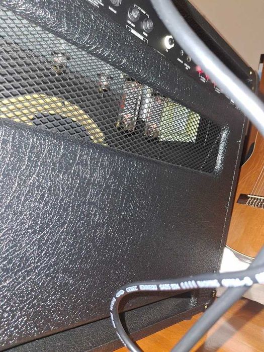 Amplificador a válvulas Marshall DSL40CR- Garantia até 2027- Como novo