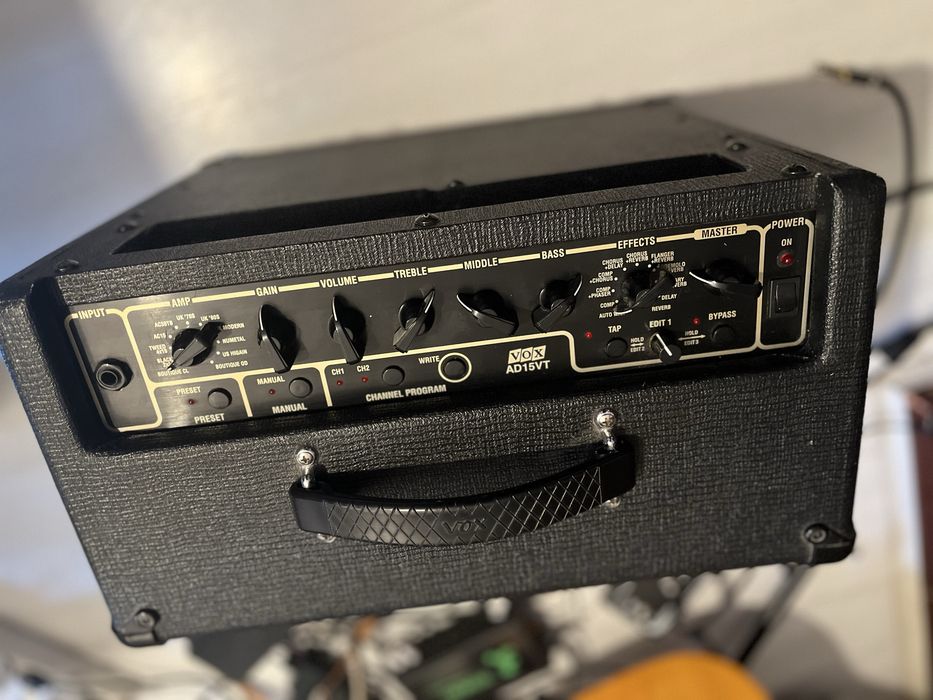 Wzmacniacz VOX AD15VT – Valvetronix | 15W | Stan idealny