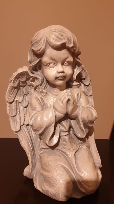 Anioł z gipsu - duża figurka