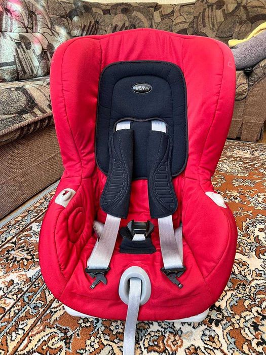Дитяче автокрісло Britax Römer Versafix ISOFIX, до 4 років, 9-18 кг