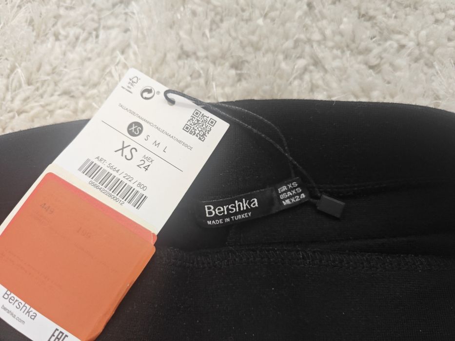 Міді спідниця Bershka чорна XS, нова з біркою