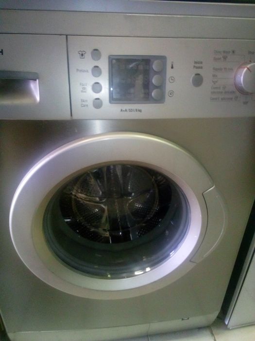 Máquinas de lavar  a roupa  LG de 7 KGS/ máquina HOOVER 9kgs  150€