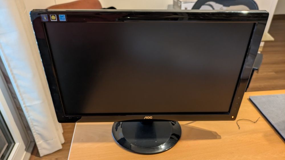 Monitor PC AOC de 22 polegadas