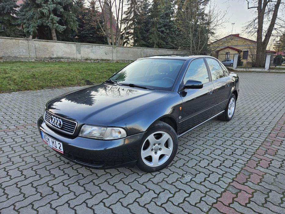 Audi A4 Limousine 2.6 v6 PIĘKNA 30 lat w jednych rękach serwis do końca bez korzji FILM