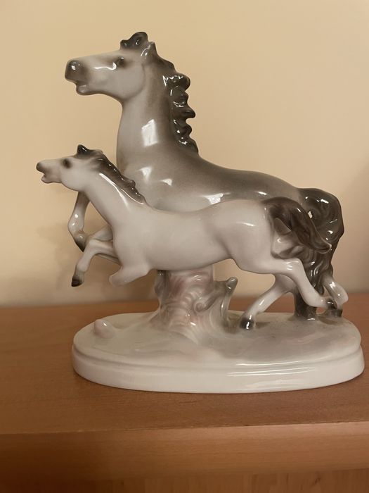 Статуетки , ціни різні