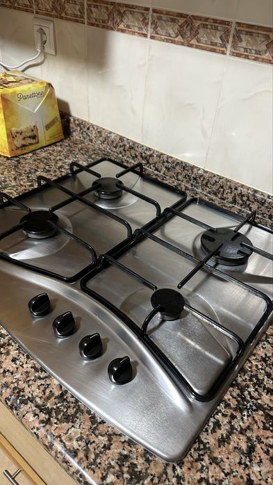 Fogão a gás em perfeio estado