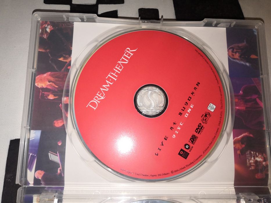 Dream Theater_Live at Budokan 2 DVDs