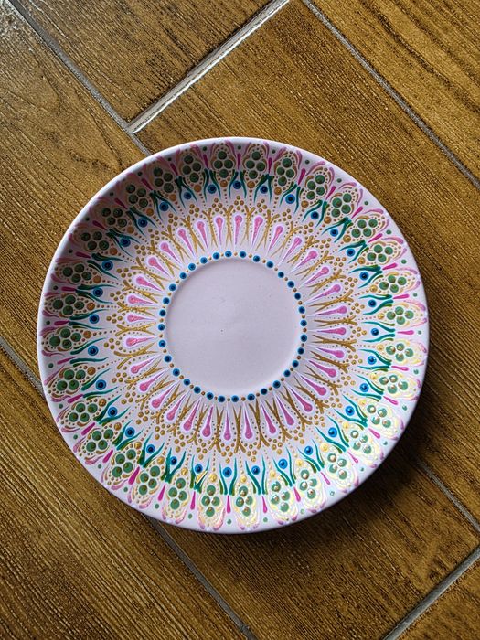 Filiżanki ze spodkiem