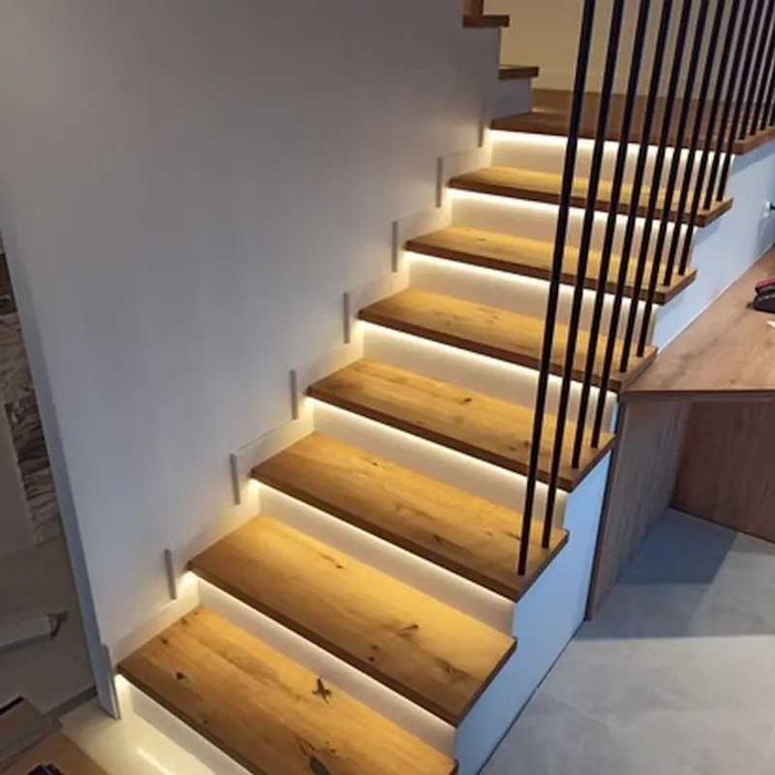 Schody drewniane i balustrady,stopnie,montaż