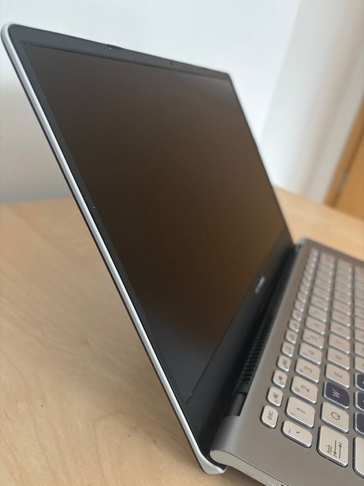 Sklep 3600zl! Asus vivobook 14’ proc i5 geforce mx150 SSD 256GB win11