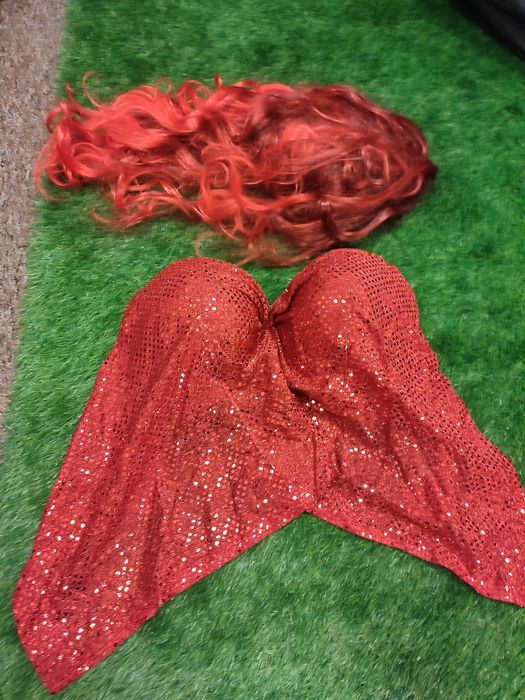 Cosplay Jessica Robbit z Looney Tunes