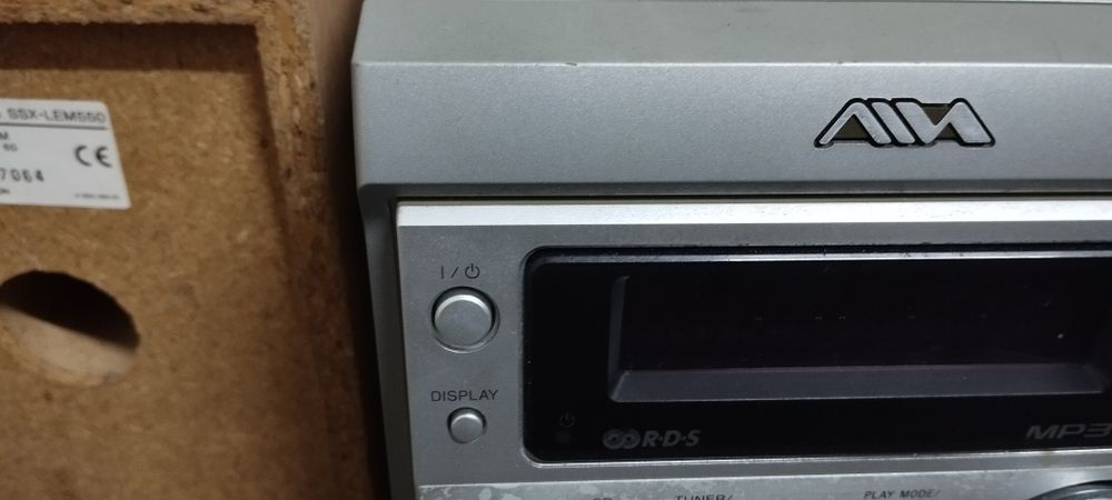 Radio e leitor de cd's e de cassetes