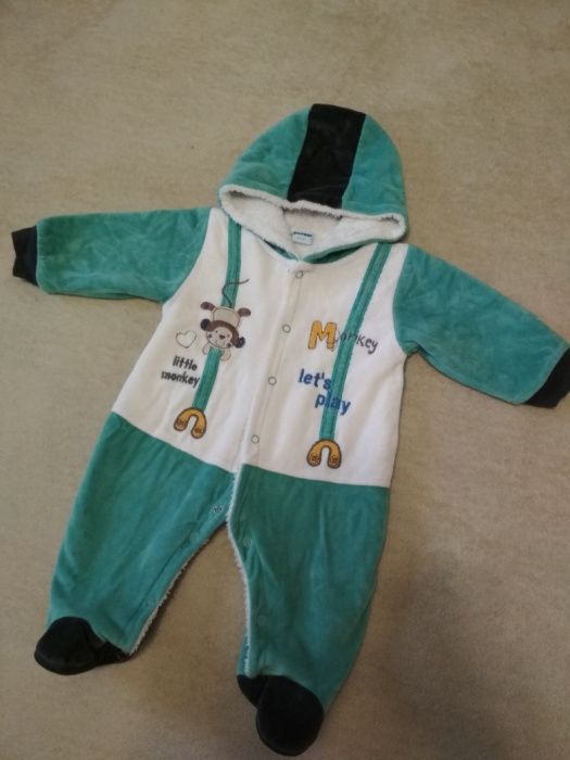 Человечек, комбинезон велюровый на 6-9 мес