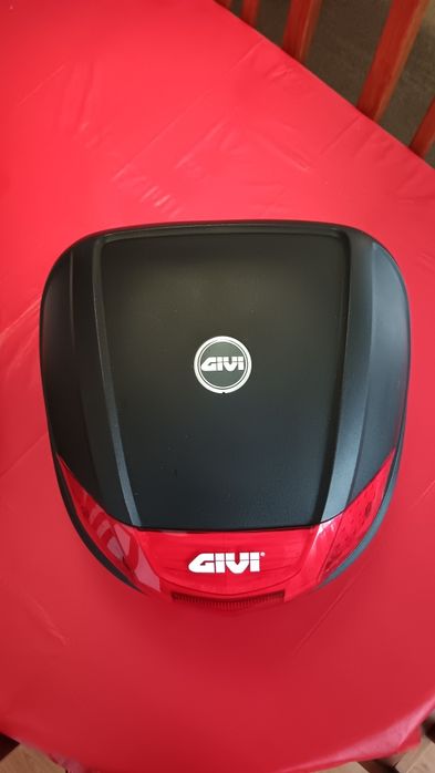 Top Case Givi 1 capacete