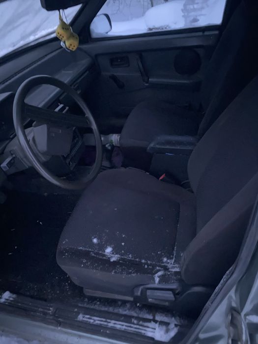 Продам ваз 2109.