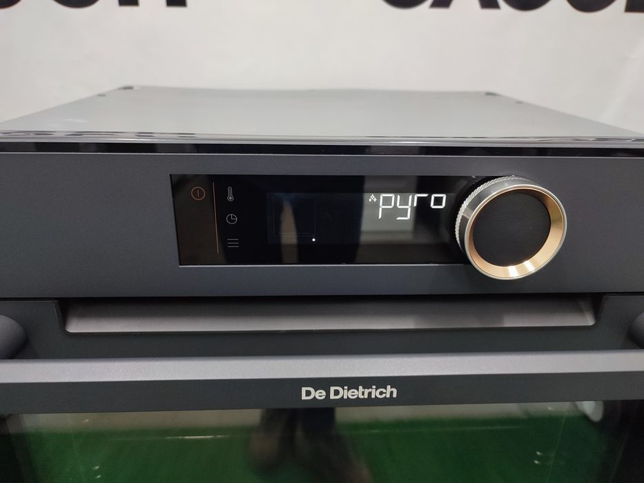 Духова шафа з піролітичною очисткою De Dietrich Франція