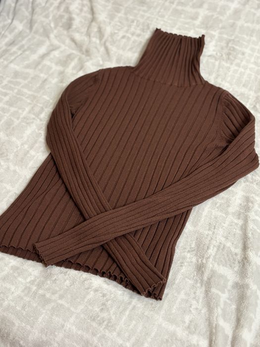 Продам гольф шоколадний solmar в рубчик розмір с