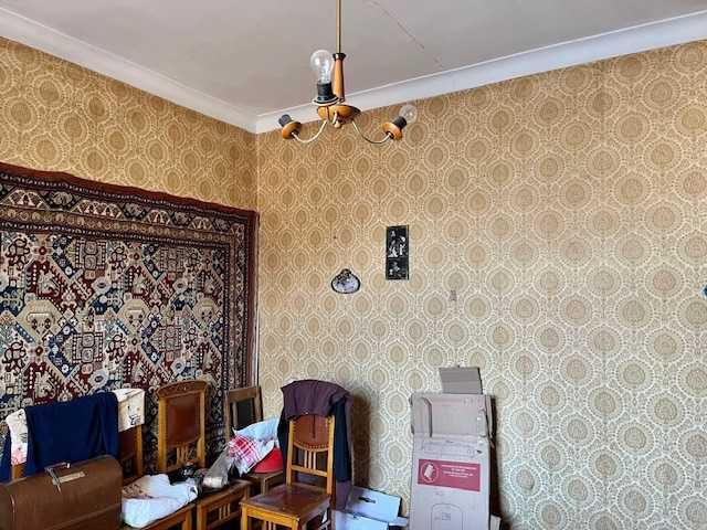Продаж 3-кімнатної квартири без ремонту,проспект Миру 68