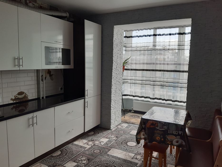 Оренда 1 кімнатної квартири Інститутська