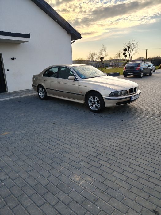 BMW e 39 benzyna 2*0 automat sedan