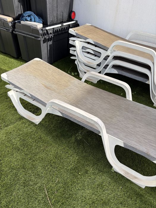 4un Espreguiçadeiras