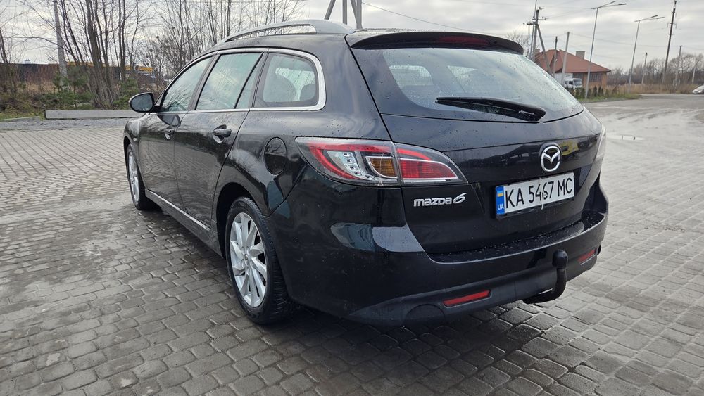 Мазда 6 2010 рік