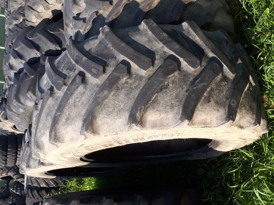 Ładna para opony rolnicze zachodnie CONTINENTAL 600/65 R - 34 520/70