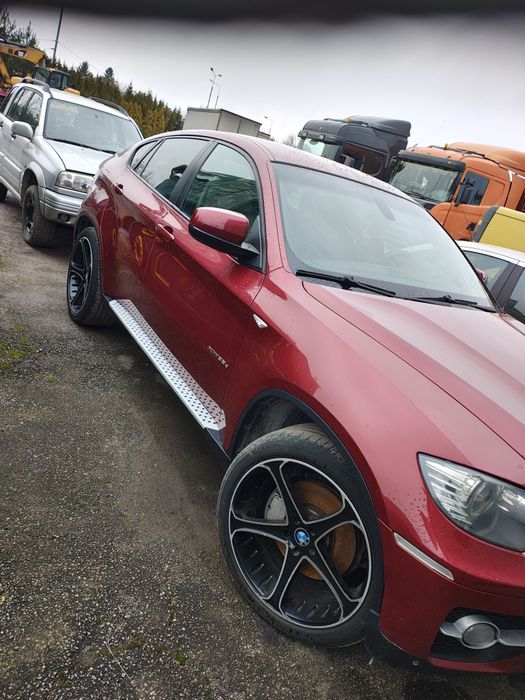 BMW X6 uszkodzony