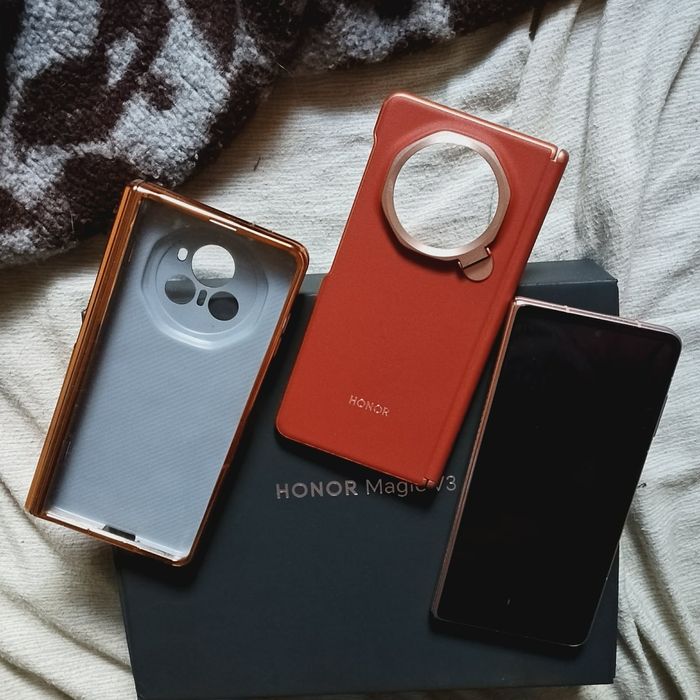 Vendo ou Troco Honor Magic v3 vermelho 12/512 com SERVICOS GOOGLE