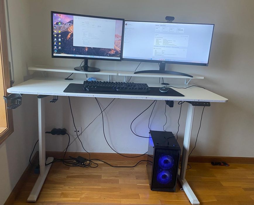 Vendo mesa electrica para pc