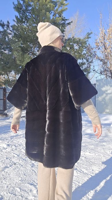 Стильний жилет шуба норка норковий плюш 95 см оверсайз кімоно