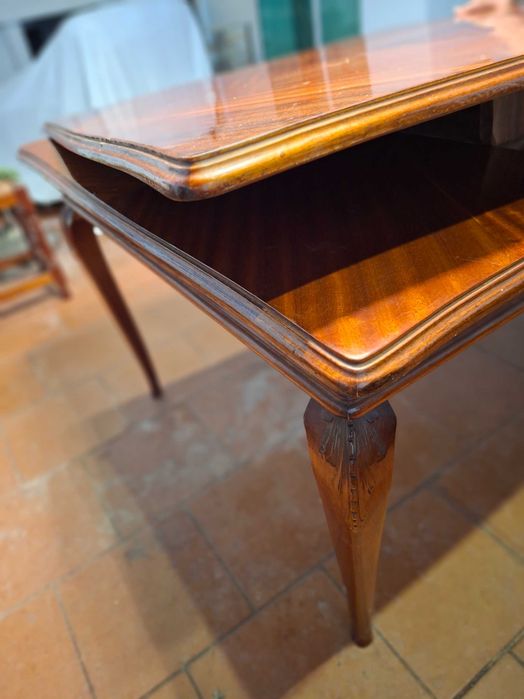 Cristaleira e mesa extensível estilo Queen Anne - vitrine antiga