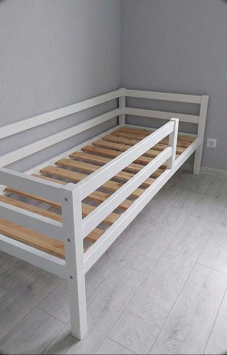 Ліжко 160х80см дитяче з масиву дерева сосна. Кровать для дітей білий чорний колір . Детская кровать 160x80 см , 190х80 , 80х190