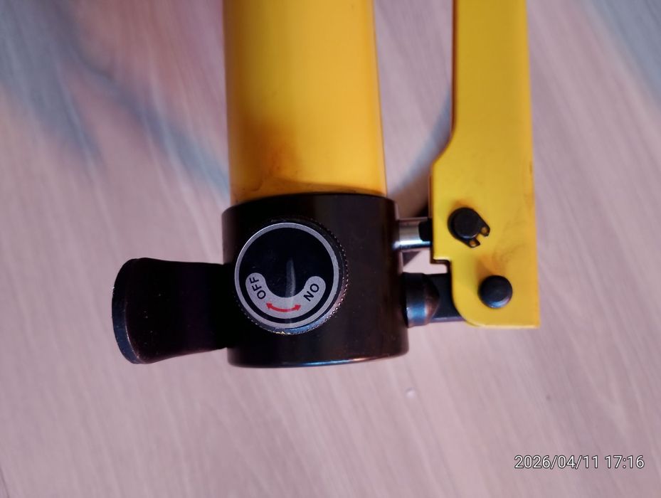 Zaciskarka hydrauliczna do pex,stal , miedź 6T