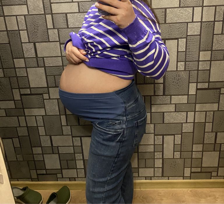 Джинси для вагітних