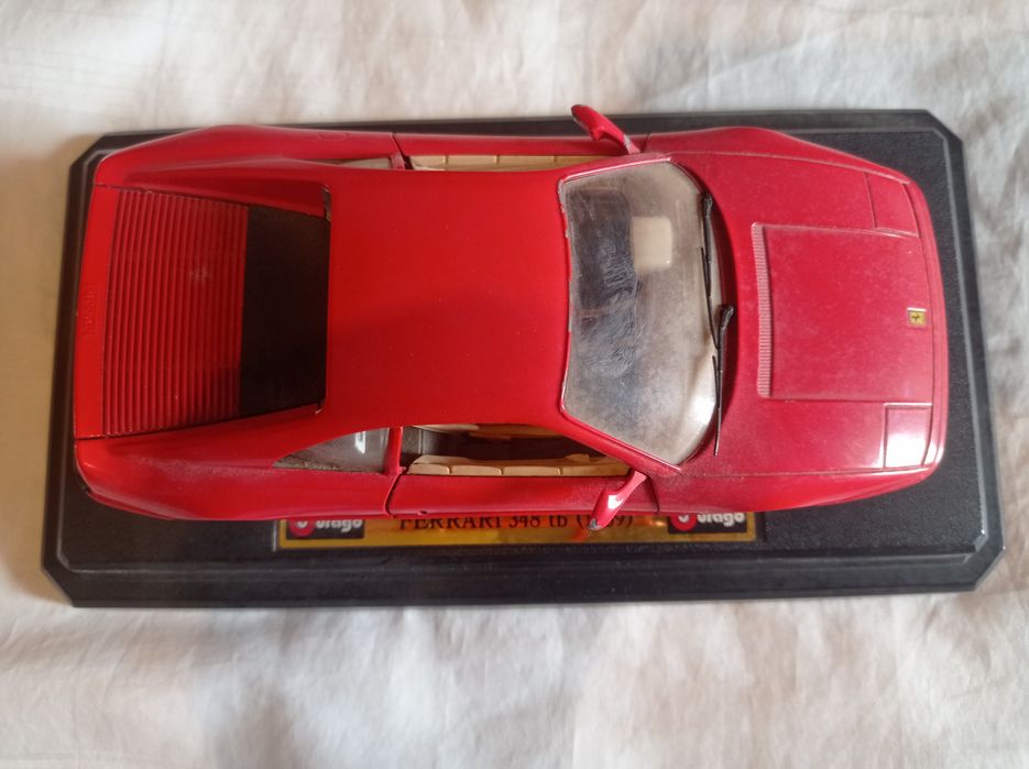 Carros miniatura de coleção