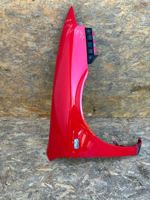 SEAT TOLEDO  kod lak. LP3G  BŁOTNIK PRZÓD PRZEDNI PRAWY