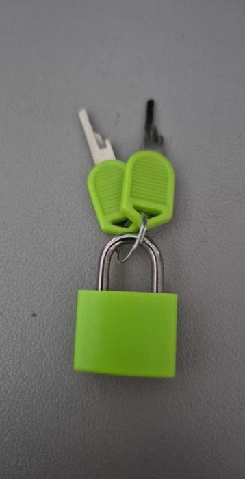 Kłódka do walizki, szafki mała