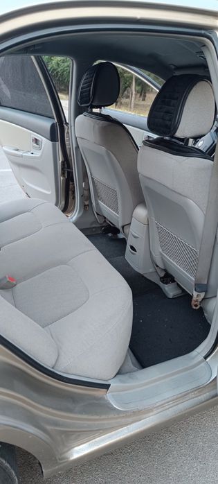 Kia cerato 2006 год