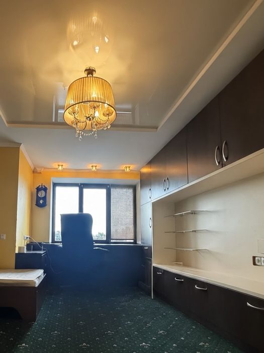 Продаж 2 кім. квартирі в Центрі міста 64м2 вул. Стрітенська