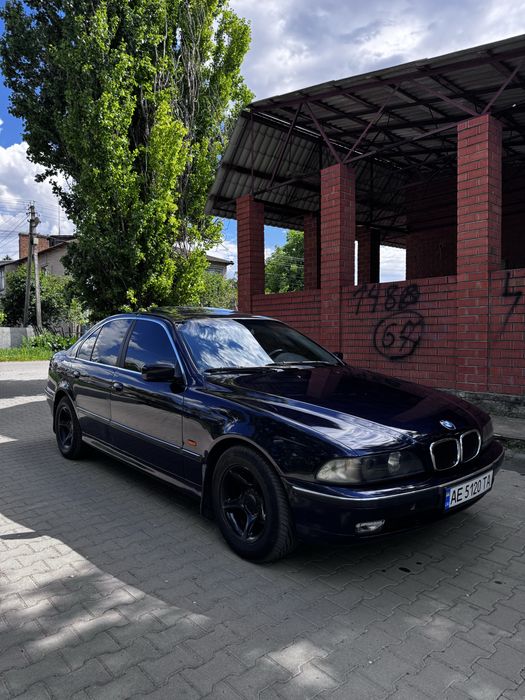 BMW E39 чудовий стан