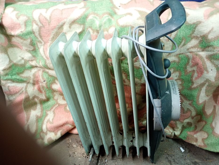 Grzejnik elektryczny na olej z dyfuzorem