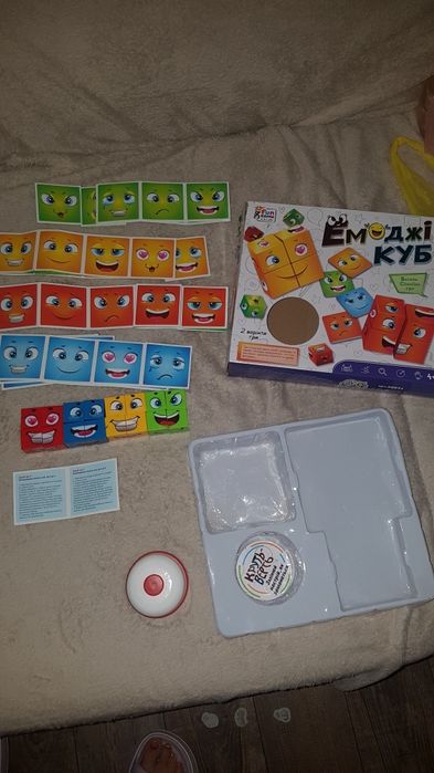 Игра настольная эмоции Эмоджи куб8