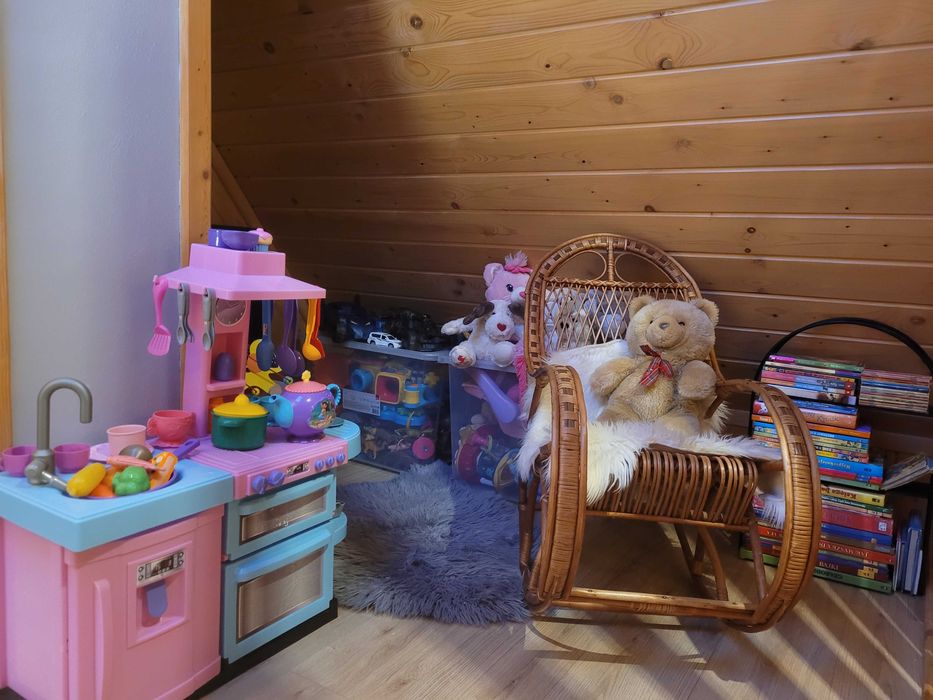 Drewniany domek w górach, na Podhalu, Nad Jeziorem, Gorce, Pieniny